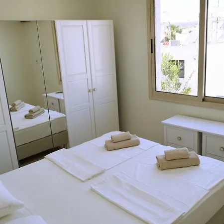 公寓 Freminore Apts. *